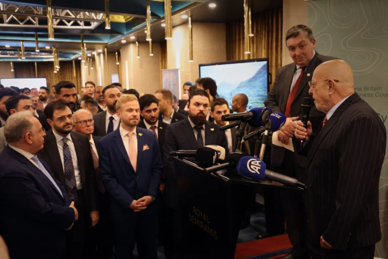 منصة جديدة تهدف إلى تعزيز الشراكة بين القطاع الخاص السوري والبريطاني بعد سنوات من الجمود